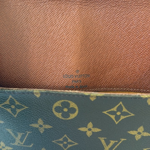 LV authentic shoulder bag - Picture 3 of 16